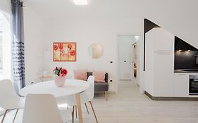 Fabrizio'S Apartment